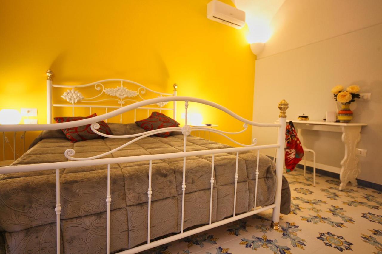Domus Vilu Bed and Breakfast Nocera Superiore Exteriör bild