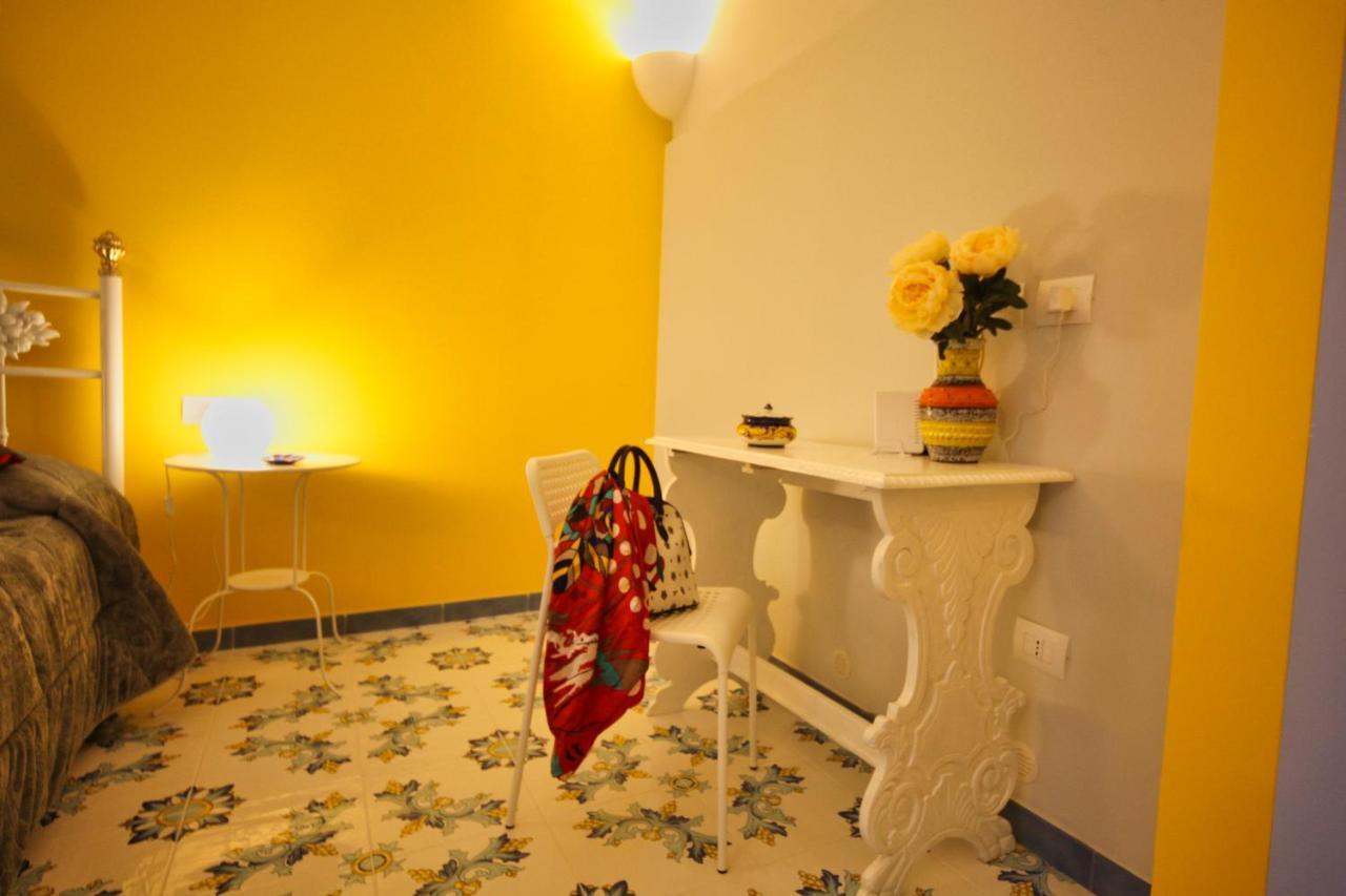 Domus Vilu Bed and Breakfast Nocera Superiore Exteriör bild