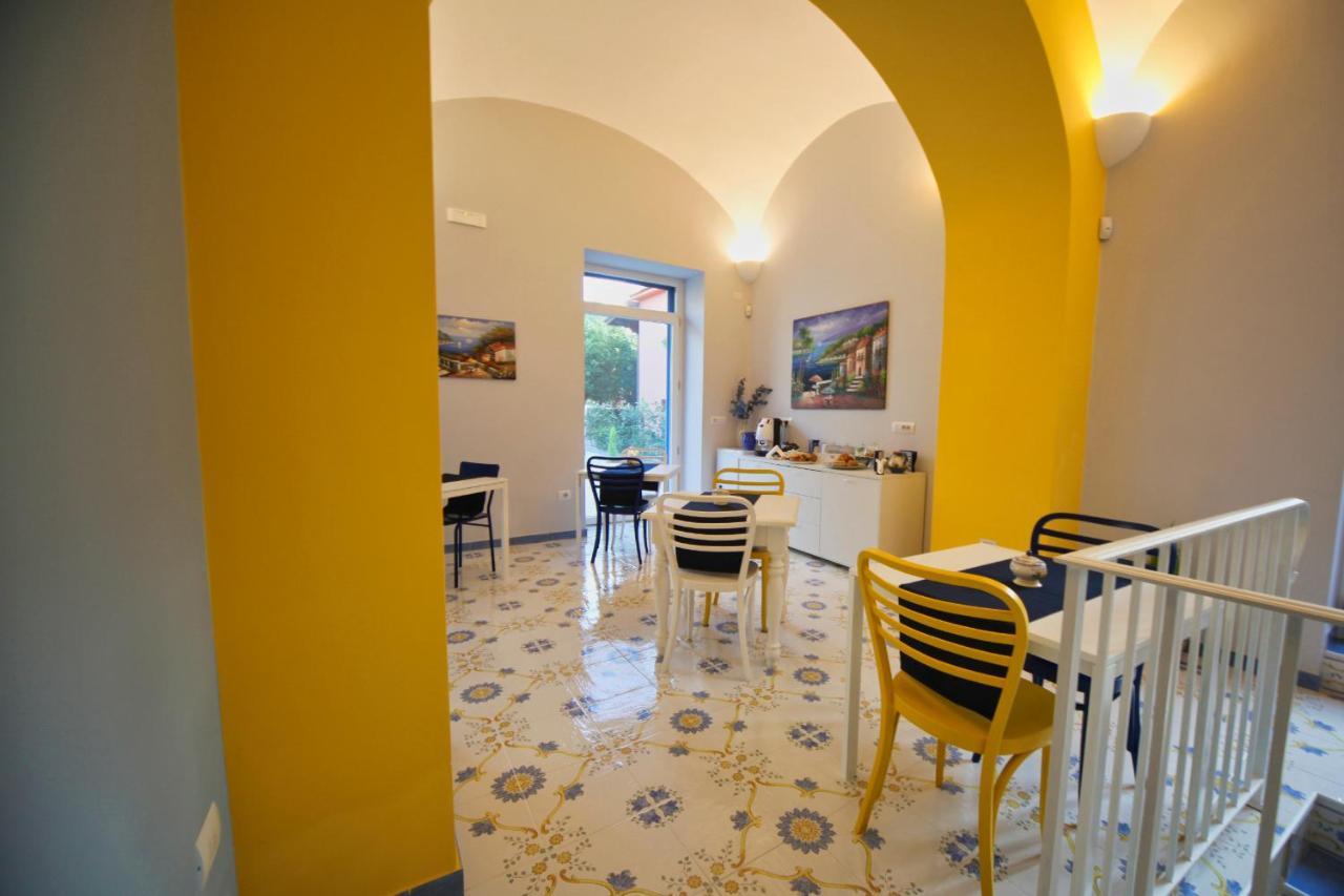 Domus Vilu Bed and Breakfast Nocera Superiore Exteriör bild